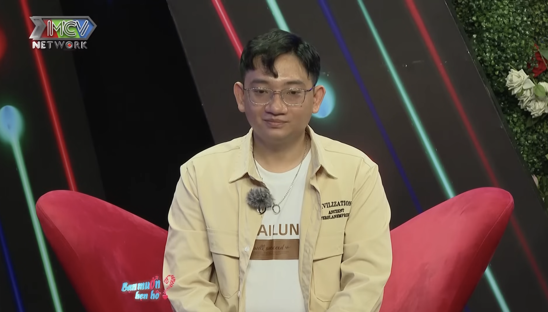 Thầy giáo chinh phục cô gái trẻ giống Ngọc Lan trong show hẹn hò - Ảnh 2. Thầy giáo chinh phục cô gái trẻ giống Ngọc Lan trong show hẹn hò - Ảnh 2.