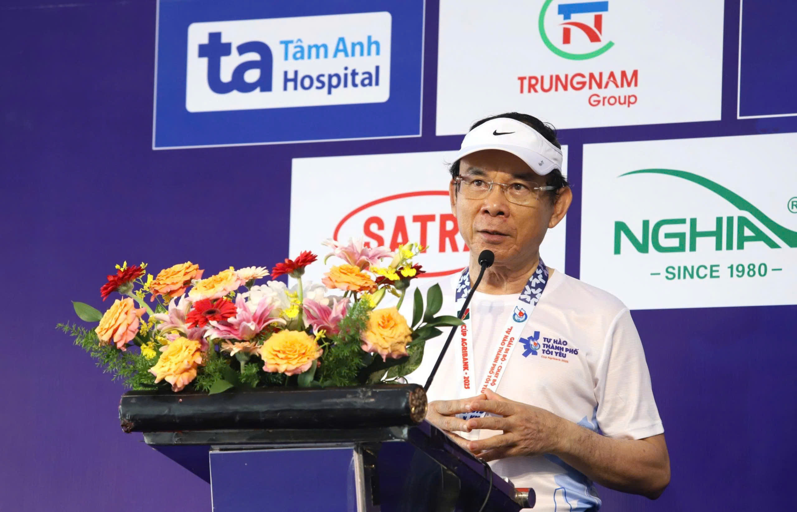 Giải chạy ở TP.HCM xác lập Kỷ lục Việt Nam: PV Báo Thanh Niên đạt giải nhất - Ảnh 2.