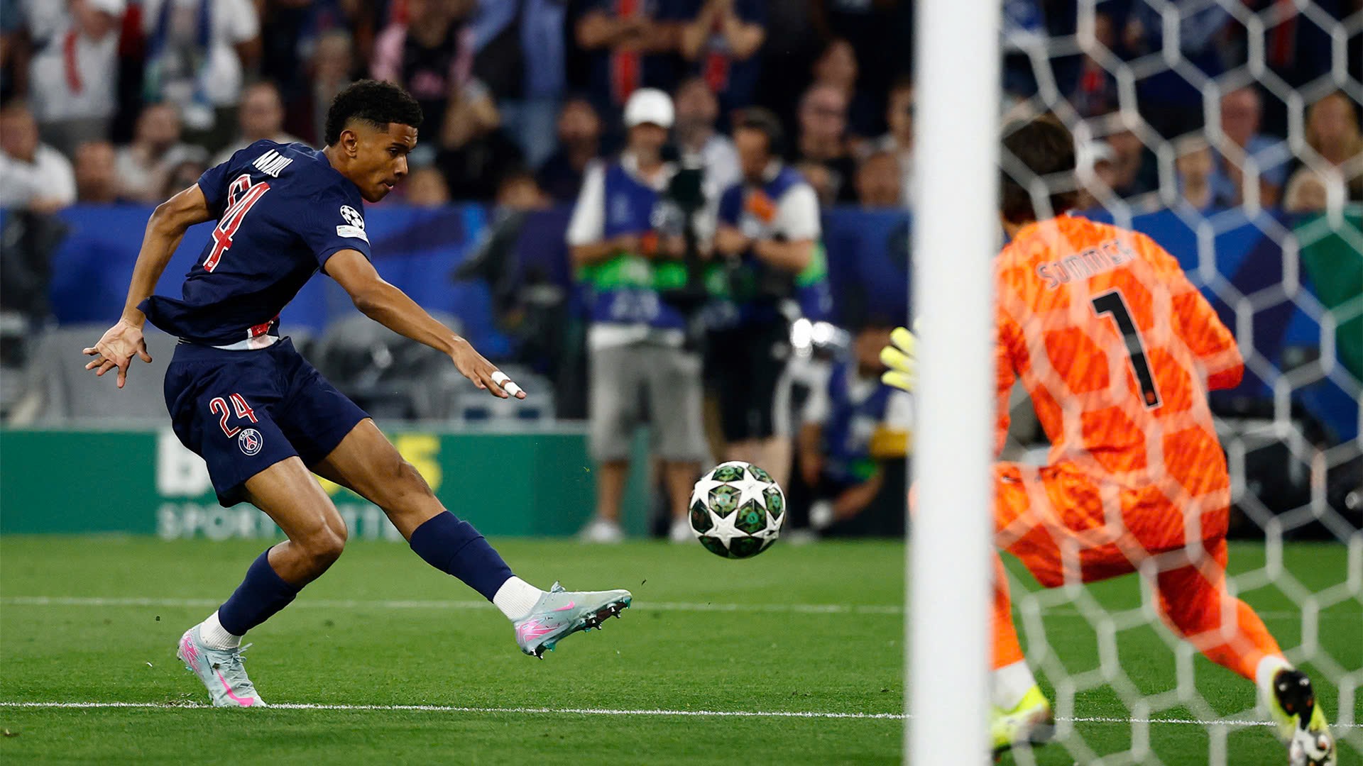 Đại chiến châu Âu đầu tiên tại FIFA Club World Cup 2025: Cực hấp dẫn!
- Ảnh 2. Đại chiến châu Âu đầu tiên tại FIFA Club World Cup 2025: Cực hấp dẫn!
- Ảnh 2.
