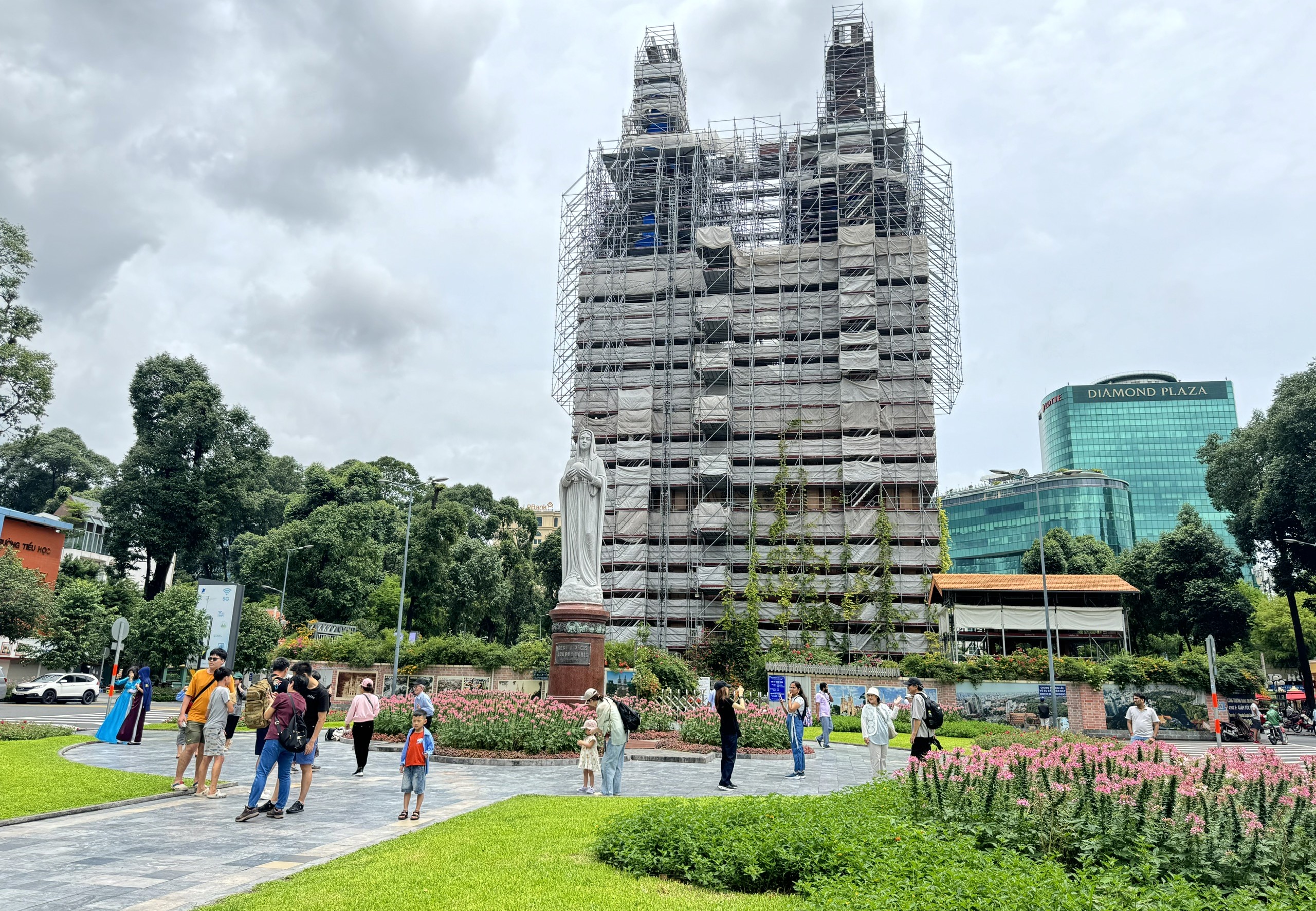 Národní památky se bojí být zařazeny do žebříčku - Foto 2. Di tích tầm cỡ quốc gia ngại xếp hạng- Ảnh 2.