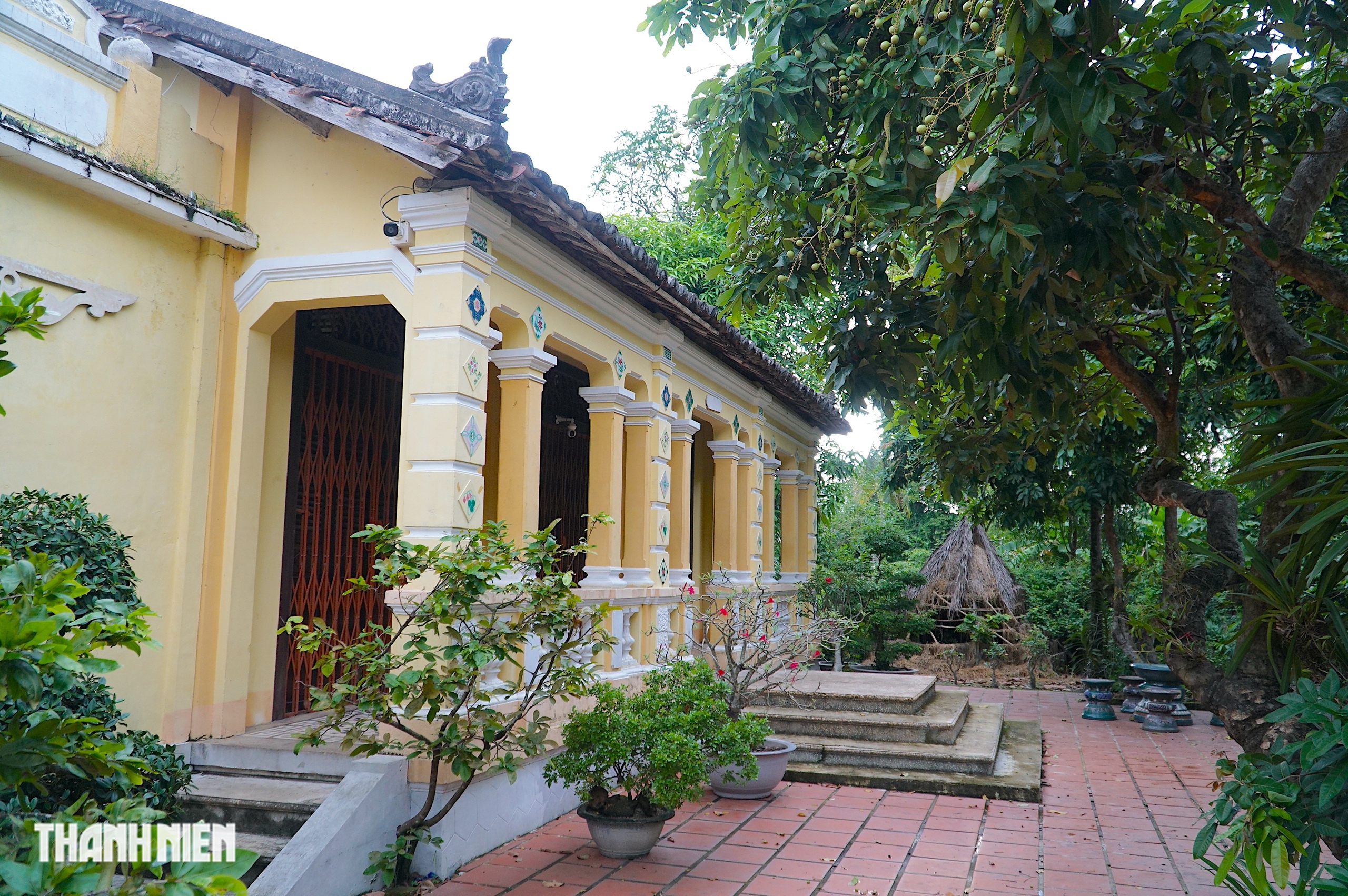 Nhà cổ 90 năm ở ngoại ô TP.HCM: Kiến trúc đẹp từ ngoài vào trong - Ảnh 2.