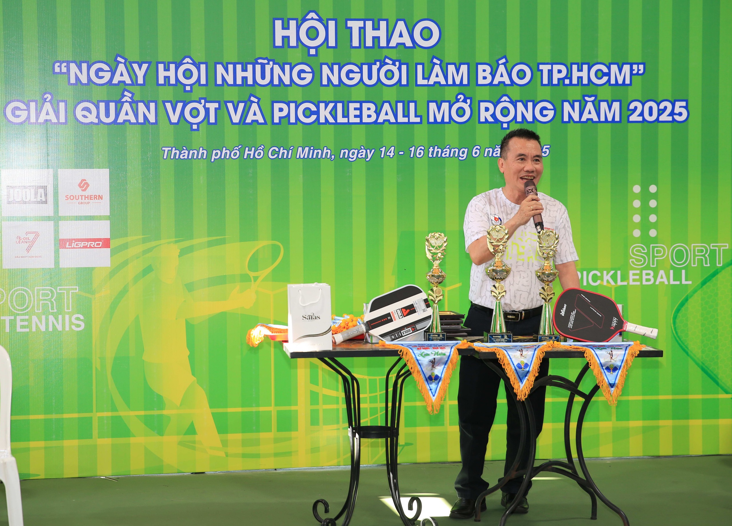 Tranh tài hấp dẫn tại giải pickleball ‘Hội thao những người làm báo TP.HCM’ Tranh tài hấp dẫn tại giải pickleball ‘Hội thao những người làm báo TP.HCM’