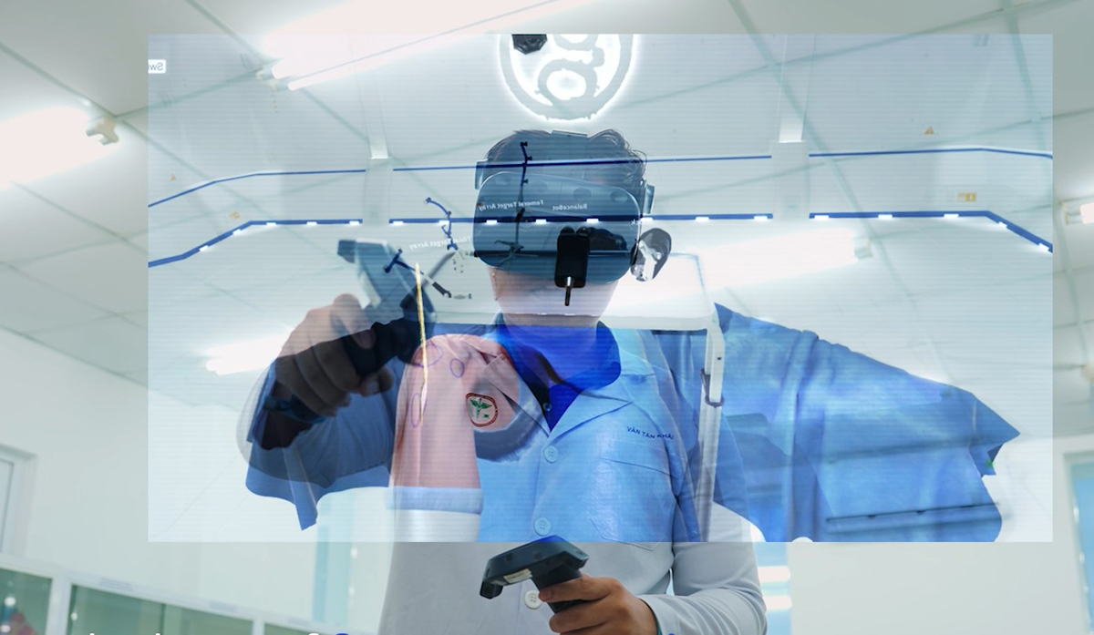 សាកលវិទ្យាល័យ Phan Chau Trinh គឺជាអ្នកត្រួសត្រាយផ្លូវក្នុងការអនុវត្តបញ្ញាសិប្បនិម្មិត និងជីវបច្ចេកវិទ្យាវេជ្ជសាស្ត្រ។ - រូបភាពទី 1។ Trường ĐH Phan Châu Trinh tiên phong ứng dụng AI và công nghệ sinh học y khoa
- Ảnh 1.