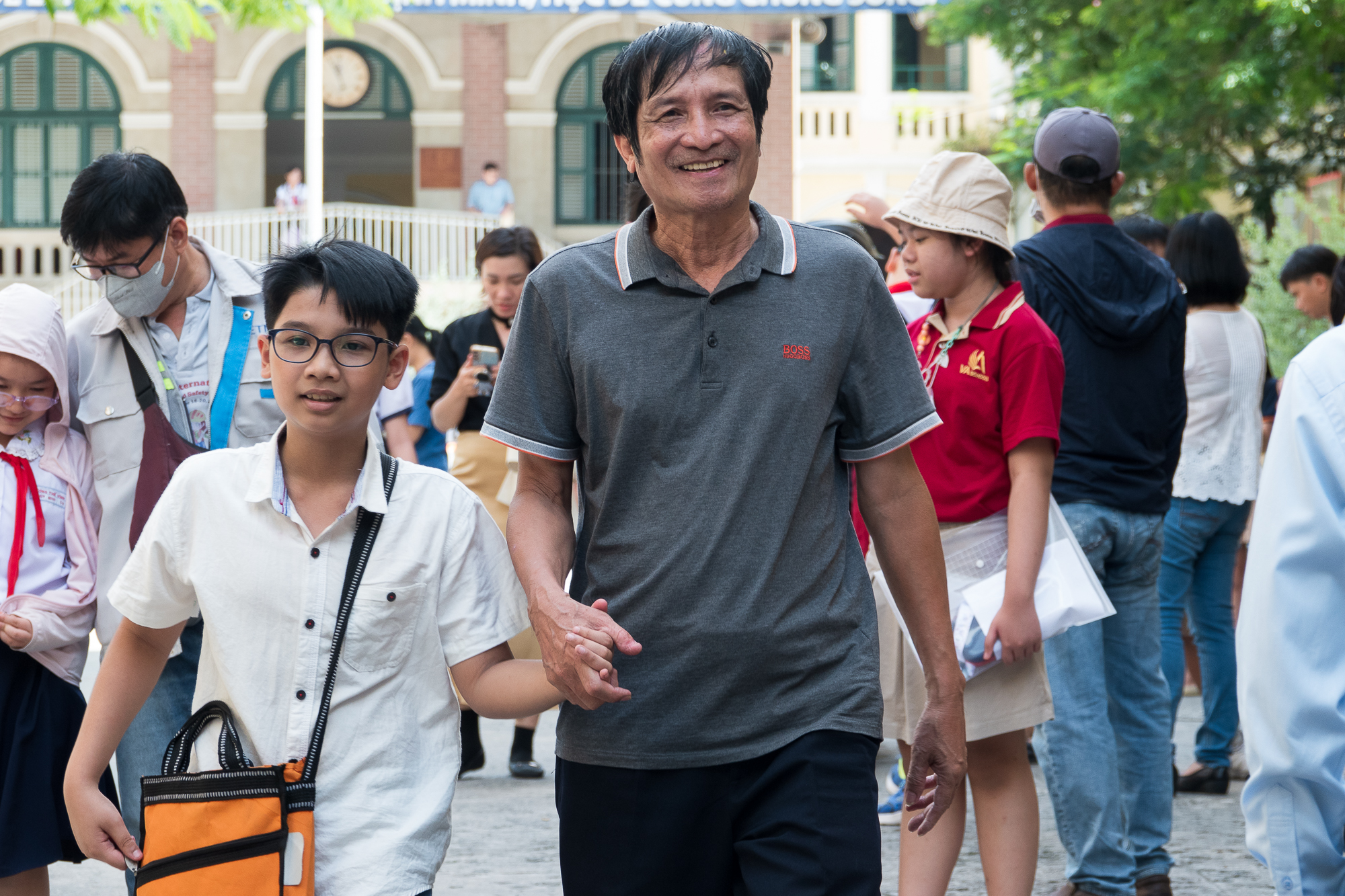 Bài khảo sát lớp 6 Trần Đại Nghĩa: Đề 'dễ', hỏi về 'màu của tiếng Việt' - Ảnh 2.