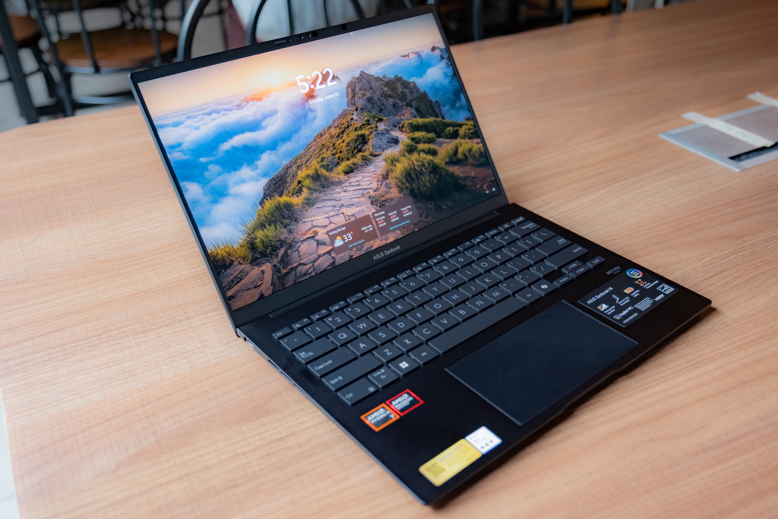 Trải nghiệm Zenbook 14 (UM3406): phù hợp làm việc cả ngày dài - Ảnh 2.