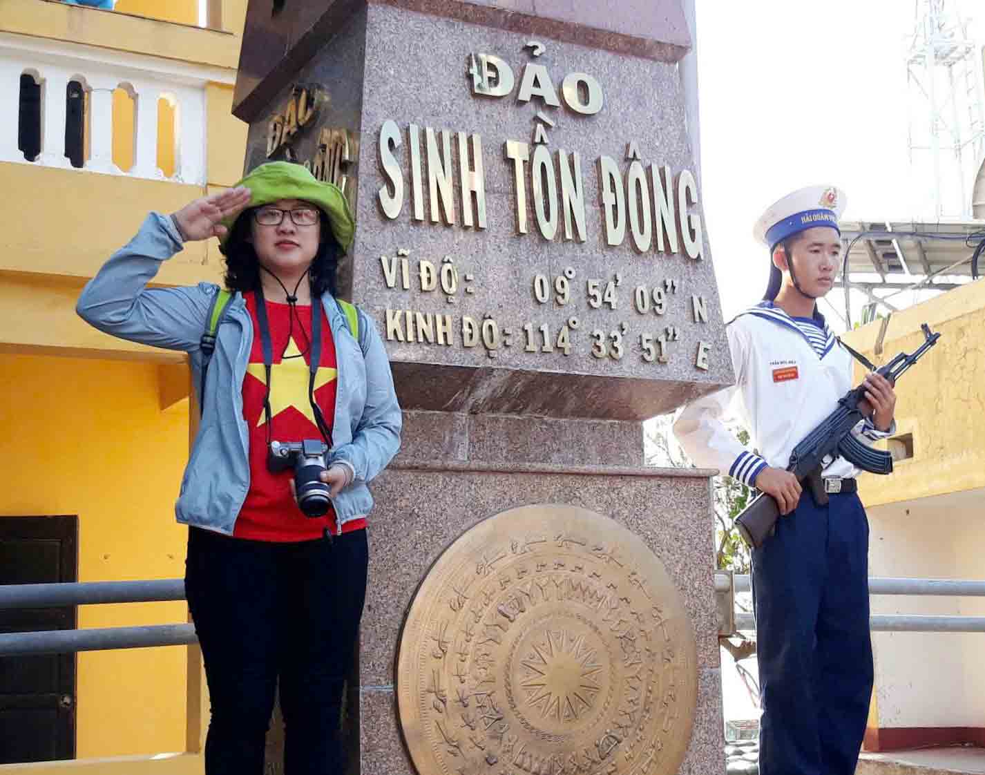 “Người Thanh Niên” giữa Trường Sa - Ảnh 1.