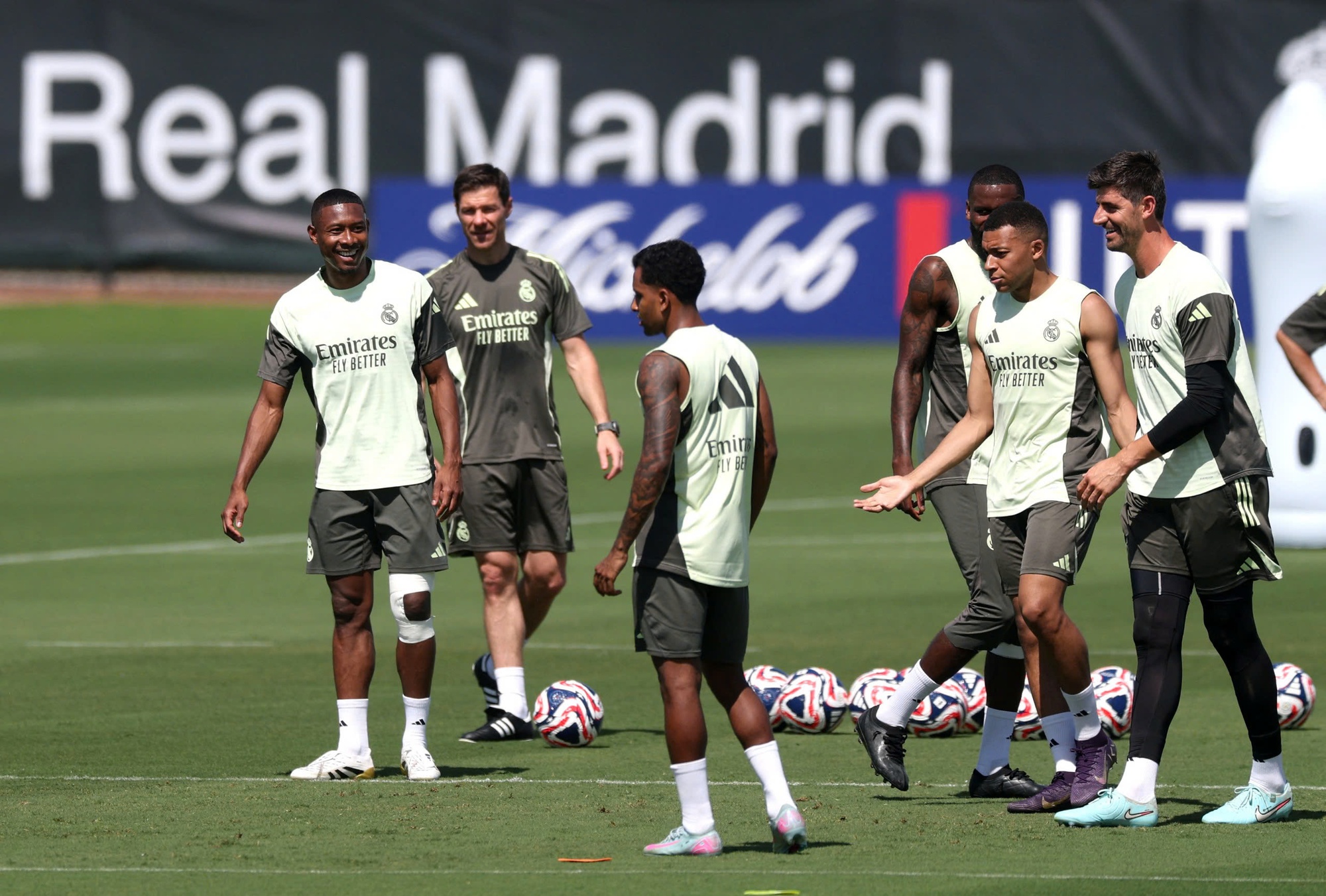 Real Madrid gây sốt FIFA Club World Cup- Ảnh 1. Real Madrid gây sốt FIFA Club World Cup- Ảnh 1.