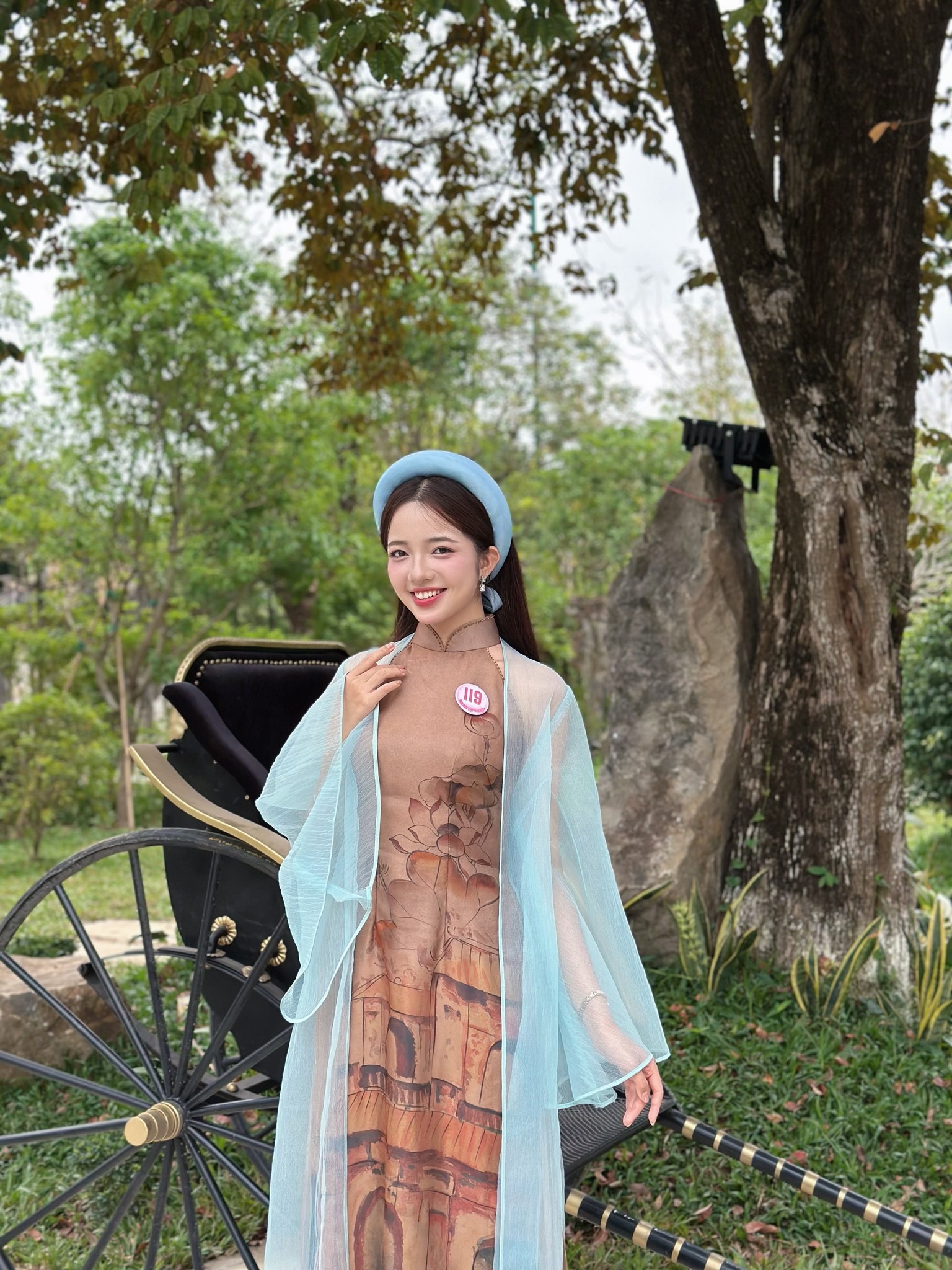 A Miss Vietnam szervezőbizottsága bocsánatot kért a versenyző Thai Hoa palota udvarán táncolásáért - 2. kép. BTC Hoa hậu Việt Nam xin lỗi vụ thí sinh múa ở sân chầu điện Thái Hòa- Ảnh 2.