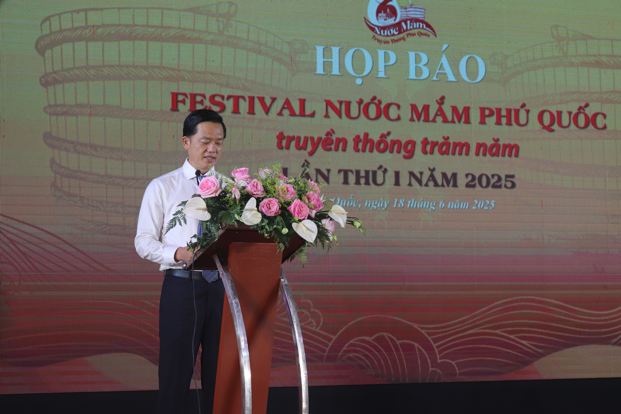 Lần đầu tiên có Festival nước mắm Phú Quốc truyền thống - Ảnh 1.