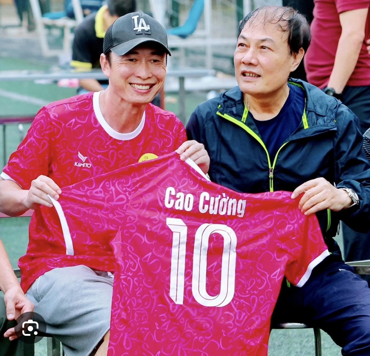 Cao Cuong, Do Khai, Hong Son og mange tidligere vietnamesiske spillere drar til USA for å konkurrere – Bilde 1. Cao Cường, Đỗ Khải, Hồng Sơn và nhiều cựu danh thủ Việt Nam sang Mỹ thi đấu- Ảnh 1.