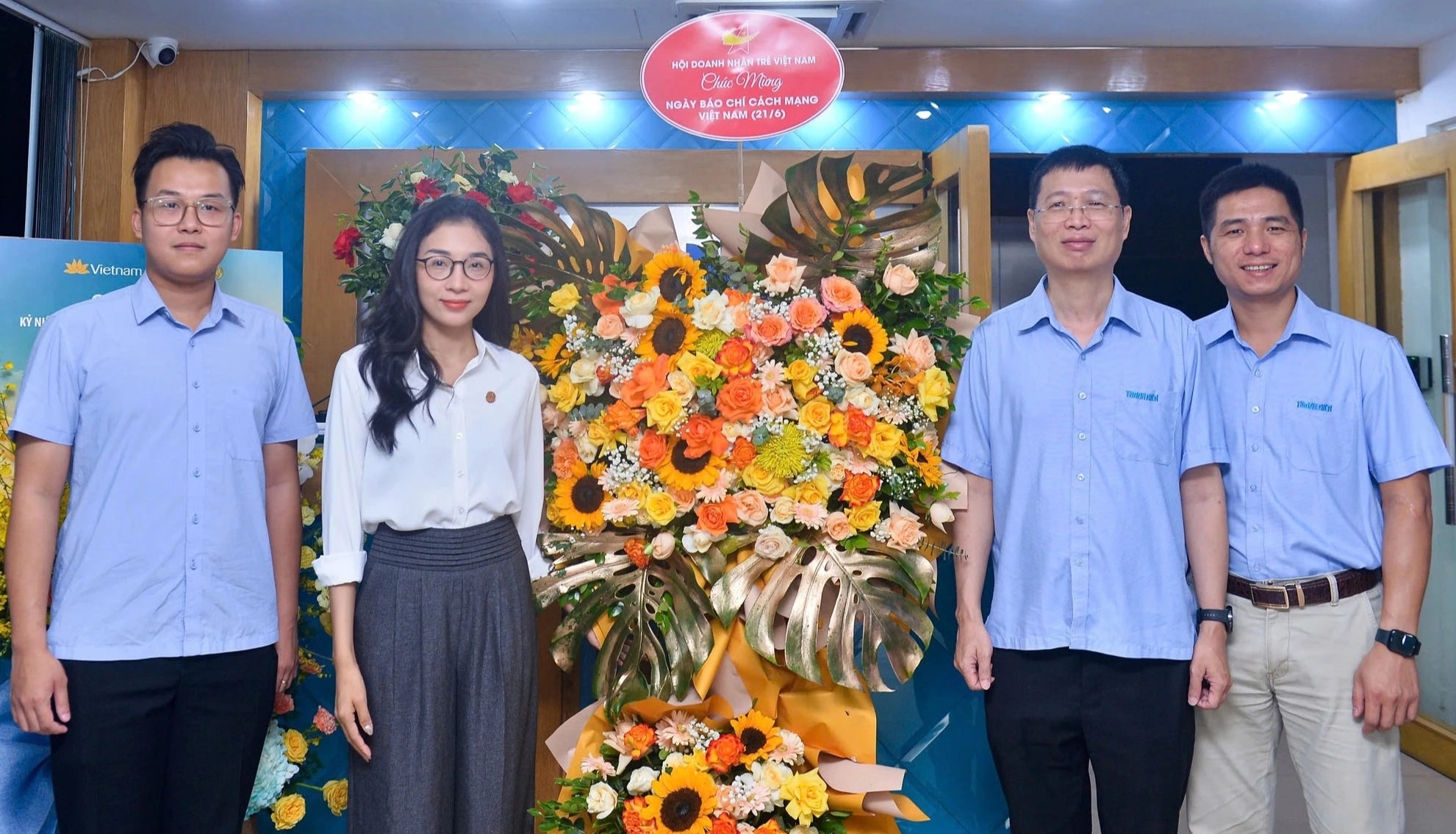 Bí thư T.Ư Đoàn Nguyễn Tường Lâm chúc mừng Báo Thanh Niên - Ảnh 4.