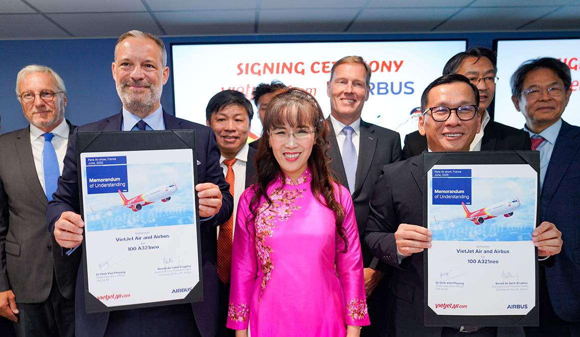 Vietjet đặt hàng mới 100 máy bay A320/ A321neo - Ảnh 1.