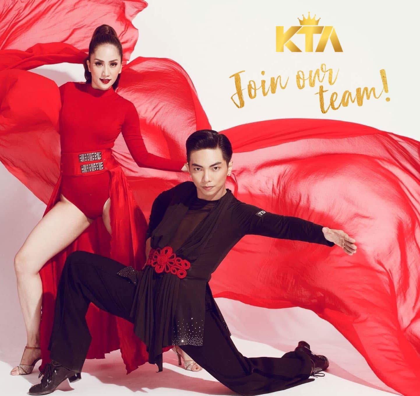 Khanh Thi wydaje miliardy, aby pomóc swojemu mężowi Phan Hienowi wygrać największy turniej taneczno-sportowy w regionie - Zdjęcie 1. Khánh Thi chi tiền tỉ, dẫn dắt ông xã Phan Hiển chinh phục giải dancesport lớn nhất khu vực- Ảnh 1.