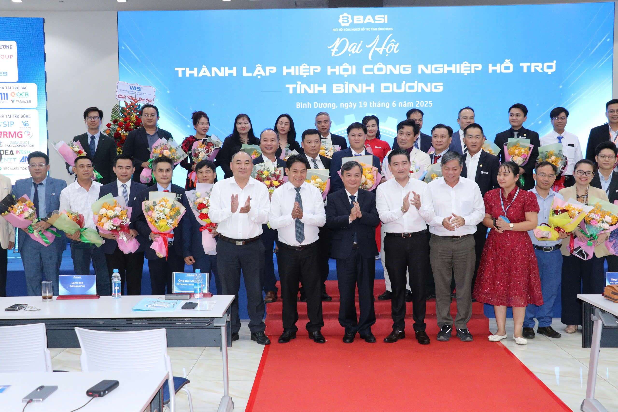 Thành lập Hiệp hội Doanh nghiệp công nghiệp hỗ trợ tỉnh Bình Dương- Ảnh 1. Thành lập Hiệp hội Doanh nghiệp công nghiệp hỗ trợ tỉnh Bình Dương- Ảnh 1.