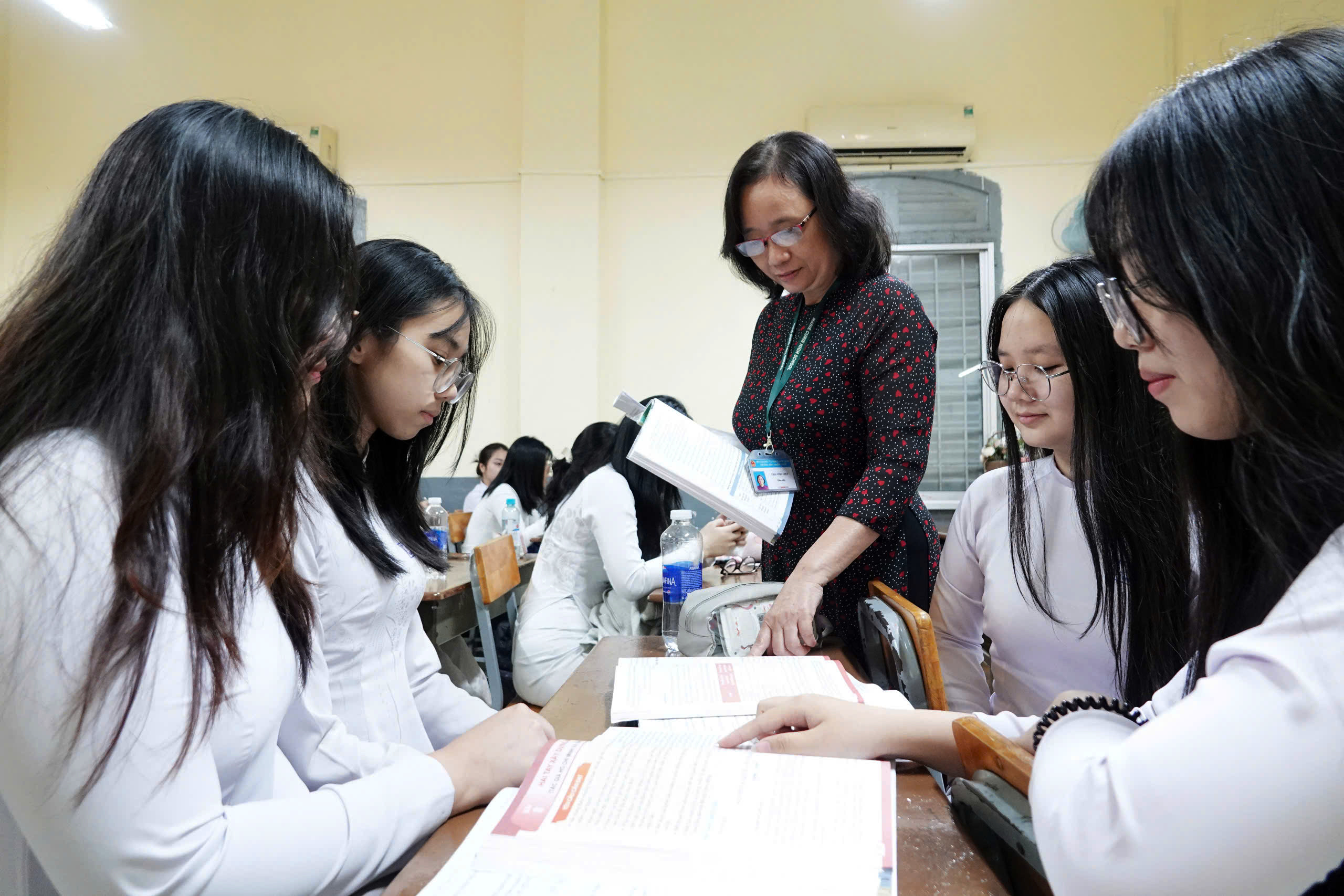 Thi tốt nghiệp THPT: Nửa thế kỷ cải tiến và đổi mới - Ảnh 3.