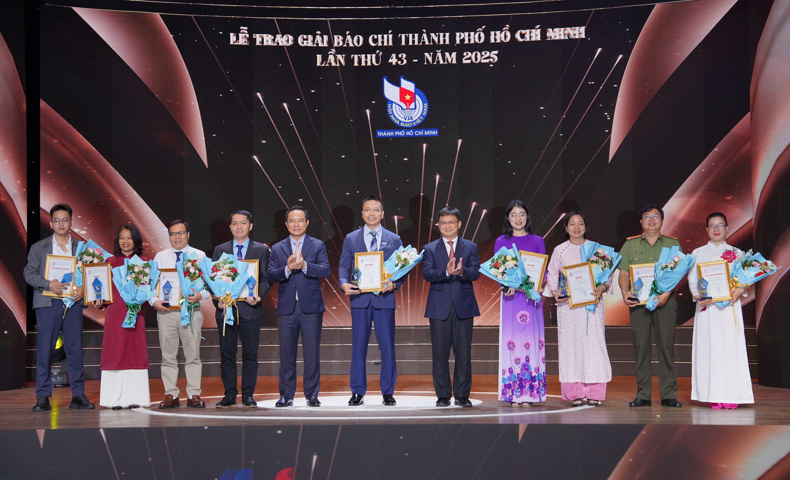 Ông Nguyễn Thanh Nghị: 'Báo chí làm cầu nối lan tỏa khát vọng và niềm tin - Ảnh 6.