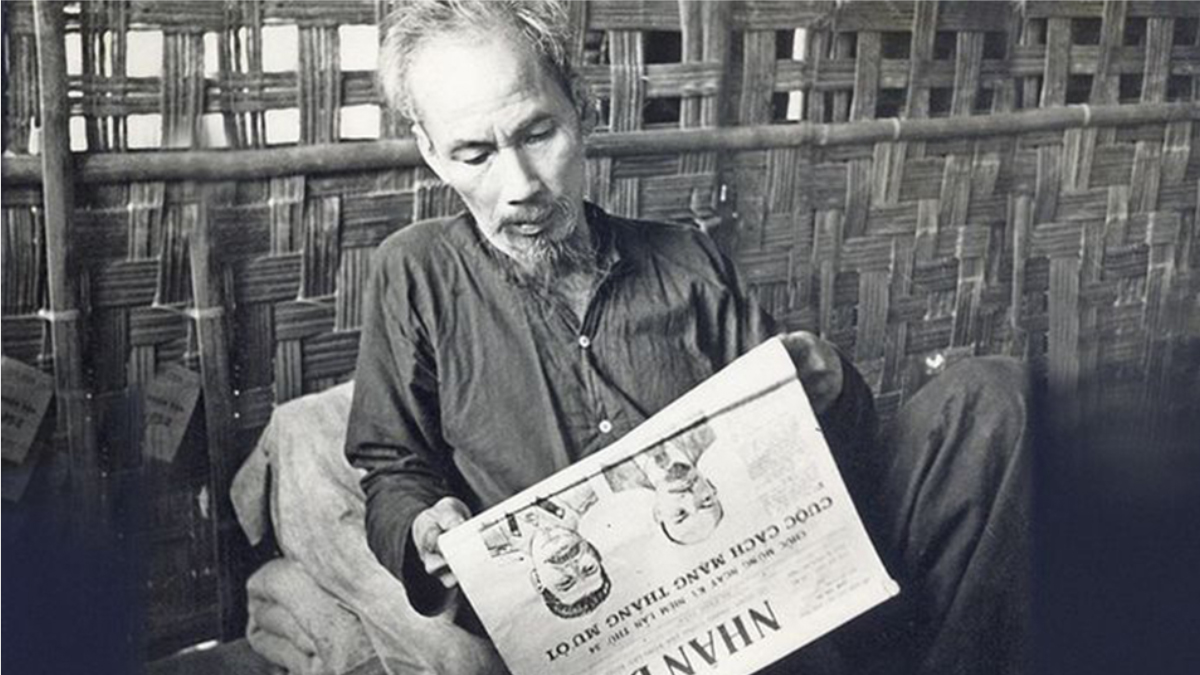 Nhà báo Hồ Chí Minh và 100 năm báo chí cách mạng Việt Nam vinh quang - Ảnh 1. Nhà báo Hồ Chí Minh và 100 năm báo chí cách mạng Việt Nam vinh quang - Ảnh 1.