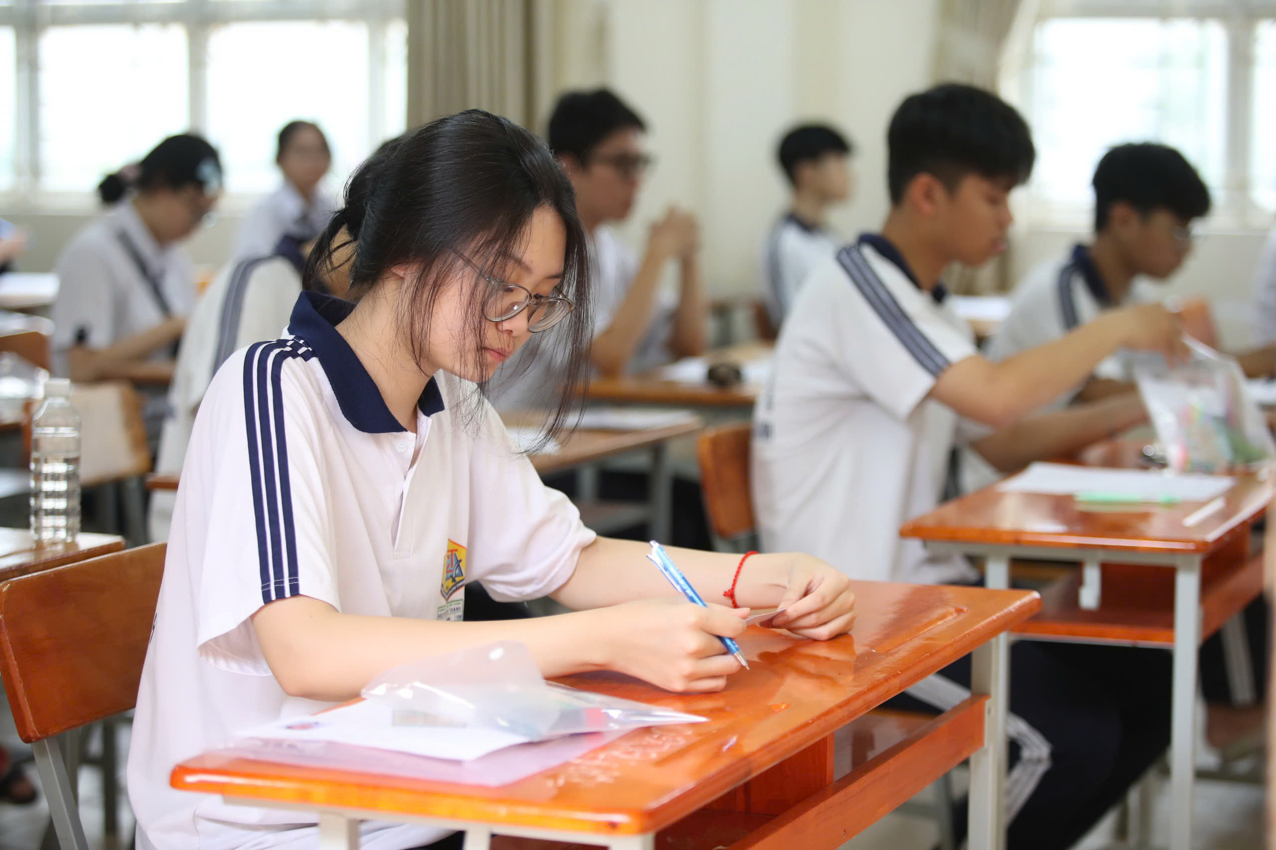 Thi tốt nghiệp THPT: Nửa thế kỷ cải tiến và đổi mới - Ảnh 2.