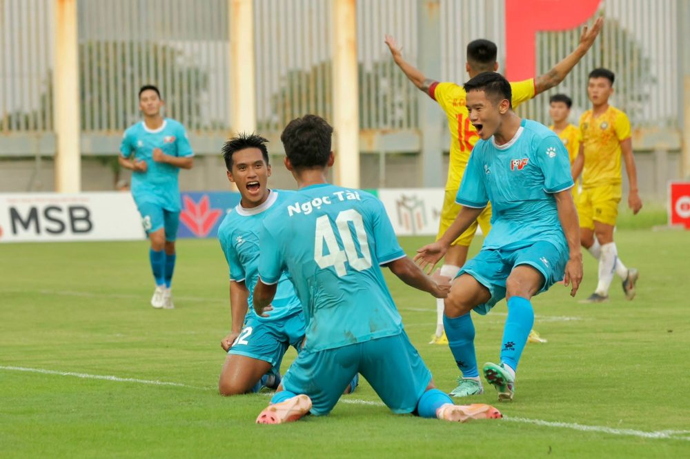 - Foto 4.  - Ảnh 4.