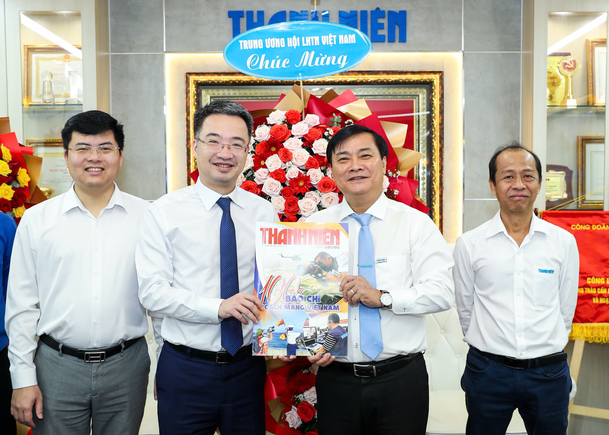 Tổ chức Đoàn, Hôi rất tự hào về Báo Thanh Niên- Ảnh 2. Tổ chức Đoàn, Hôi rất tự hào về Báo Thanh Niên- Ảnh 2.