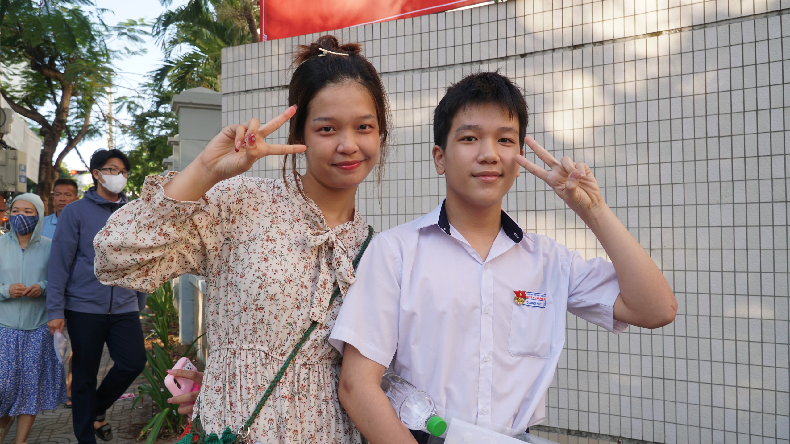 Tuyển sinh lớp 10: Gửi ước mơ của ba mẹ vào trang giấy thi- Ảnh 2.