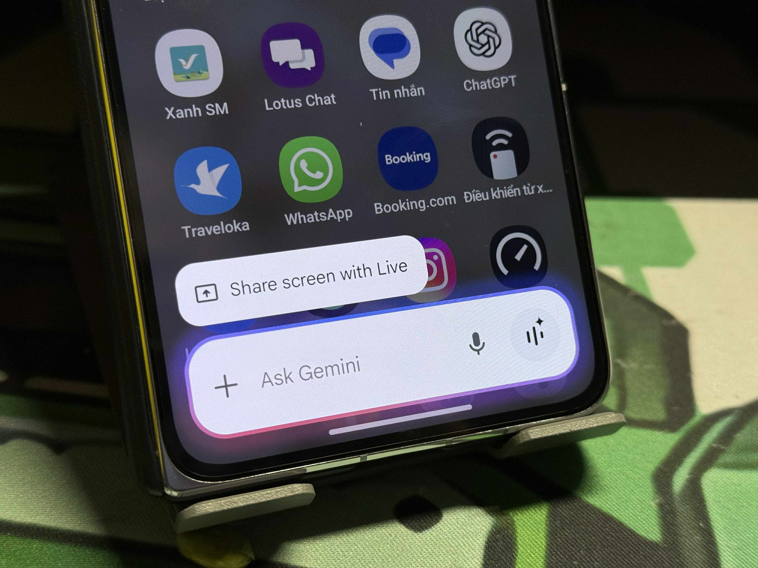 Hầu hết smartphone bán chạy nhất không phải điện thoại AI - Ảnh 1. Hầu hết smartphone bán chạy nhất không phải điện thoại AI - Ảnh 1.