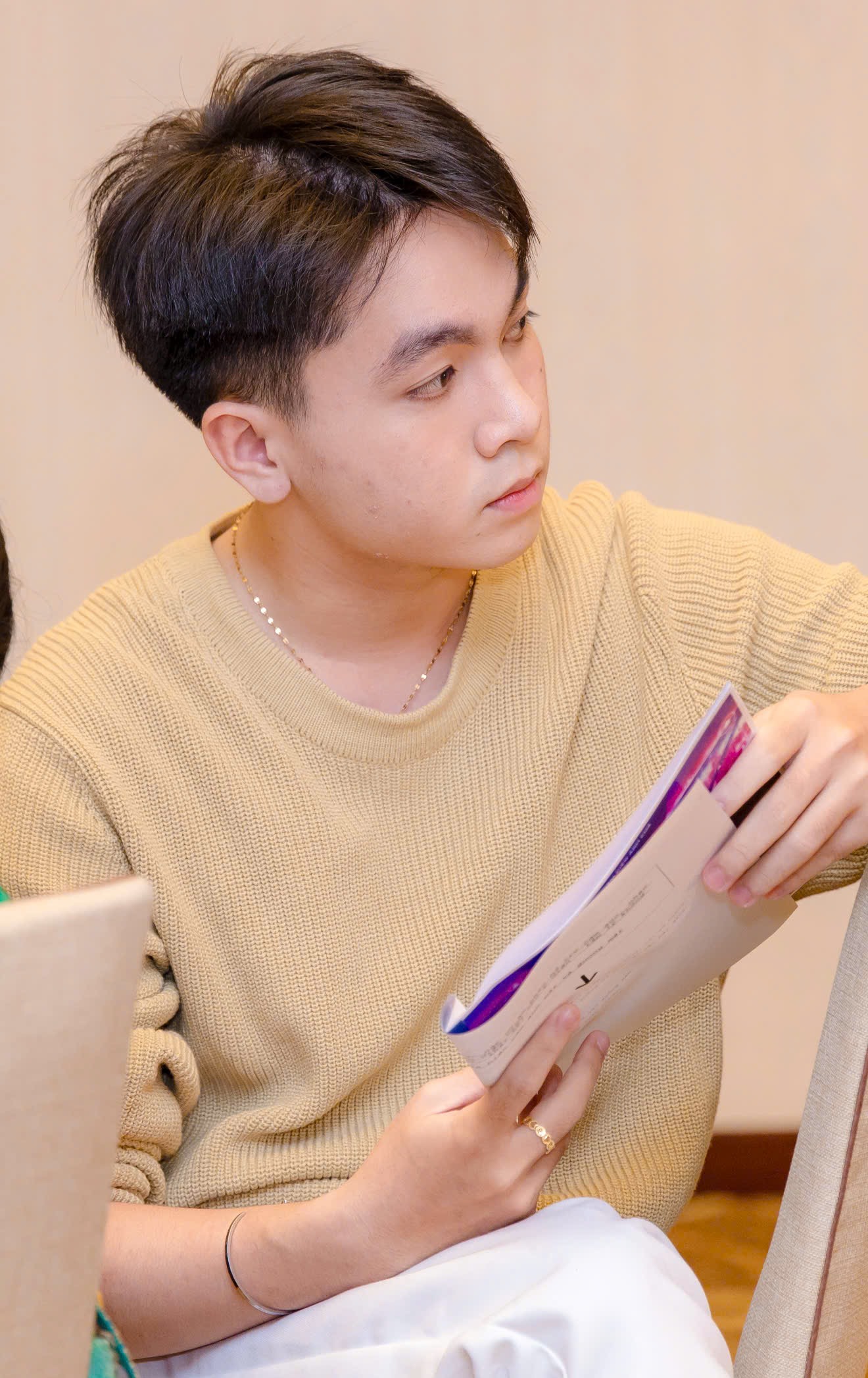 Con nuôi Hoài Linh lớn phổng phao đi casting phim- Ảnh 2. Con nuôi Hoài Linh lớn phổng phao đi casting phim- Ảnh 2.