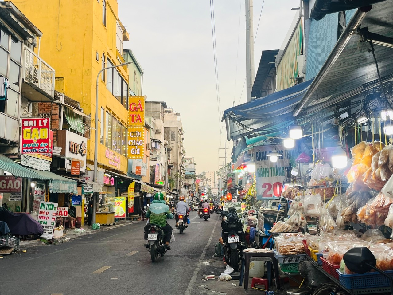 Tên phường xã mới sáp nhập ở TP.HCM: Phường Bàn Cờ có chợ 'lạc đường'
- Ảnh 6. Tên phường xã mới sáp nhập ở TP.HCM: Phường Bàn Cờ có chợ 'lạc đường'
- Ảnh 6.