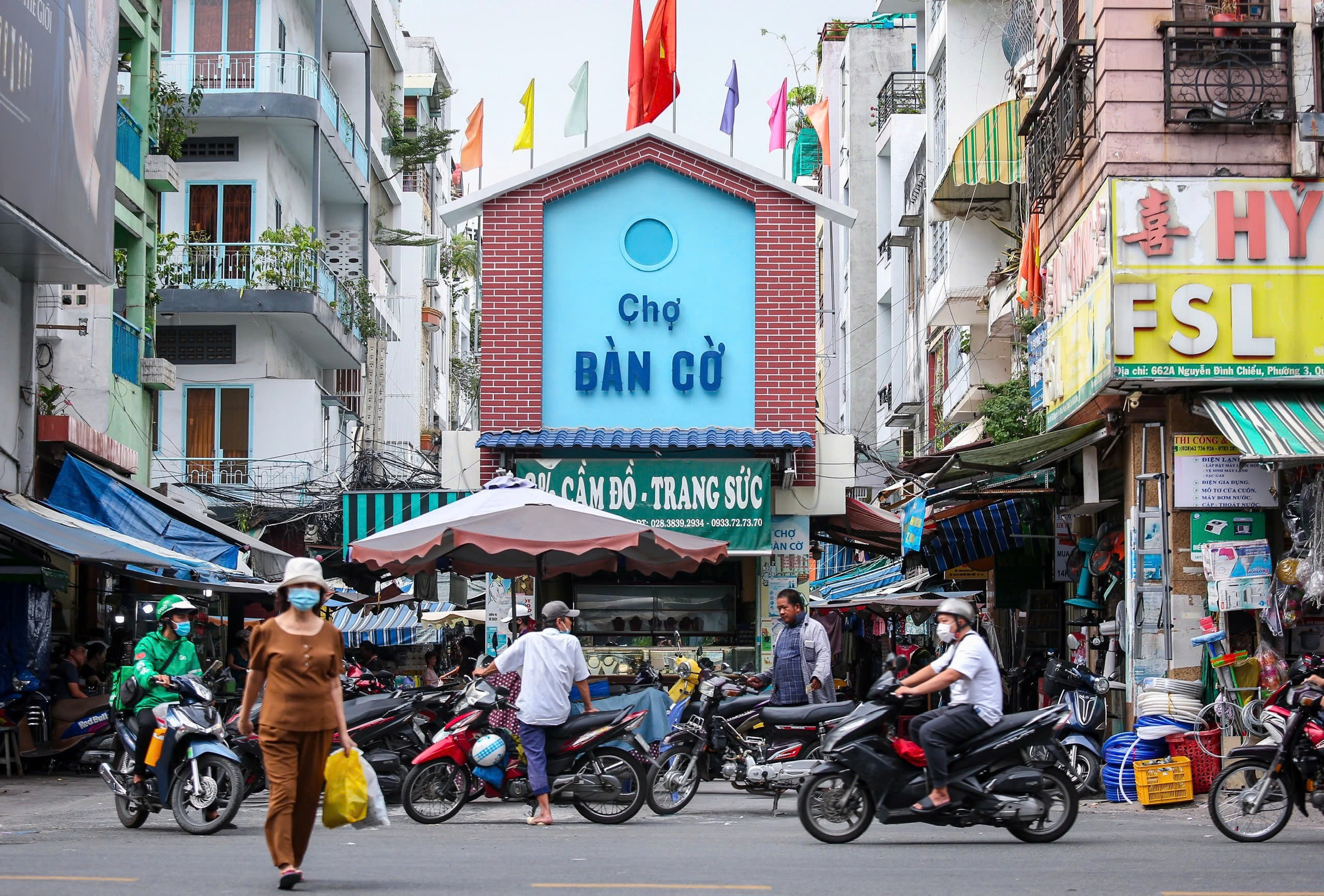 Tên phường xã mới sáp nhập ở TP.HCM: Phường Bàn Cờ có chợ 'lạc đường'
- Ảnh 3. Tên phường xã mới sáp nhập ở TP.HCM: Phường Bàn Cờ có chợ 'lạc đường'
- Ảnh 3.