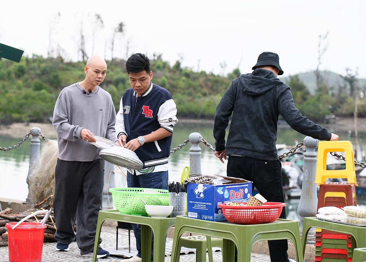 Trung Ruồi, Neko Lê, Duy Hưng 'khởi nghiệp' trên đảo- Ảnh 5. Trung Ruồi, Neko Lê, Duy Hưng 'khởi nghiệp' trên đảo- Ảnh 5.
