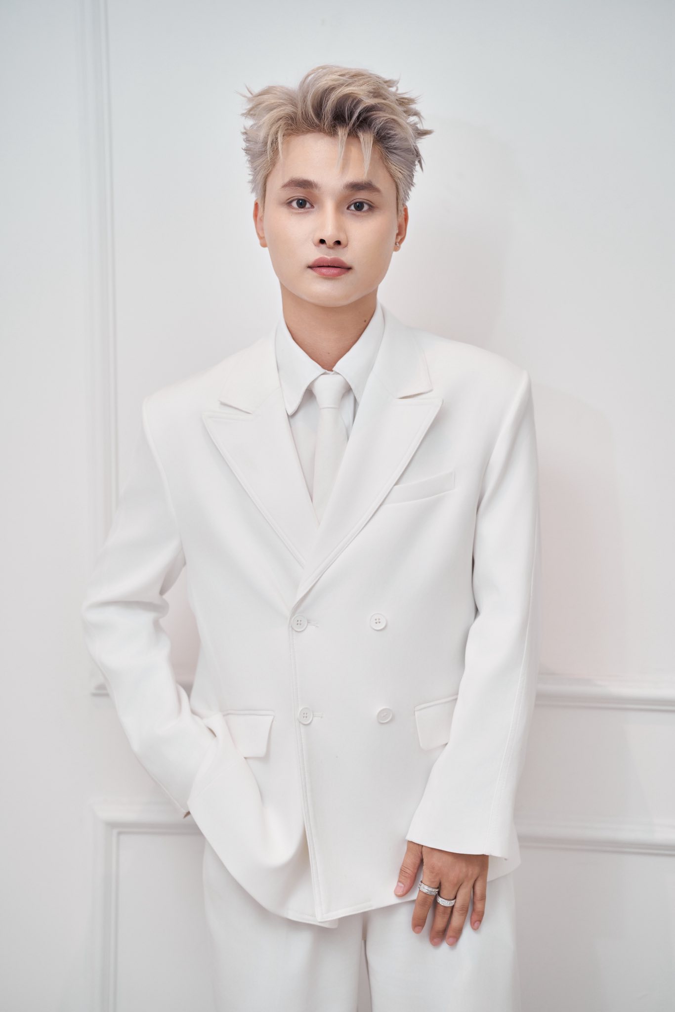 Showbiz 1.6: Hồ Lệ Thu sau sóng gió; TikToker triệu view mang ơn Lê Dương Bảo Lâm- Ảnh 2. Showbiz 1.6: Hồ Lệ Thu sau sóng gió; TikToker triệu view mang ơn Lê Dương Bảo Lâm- Ảnh 2.