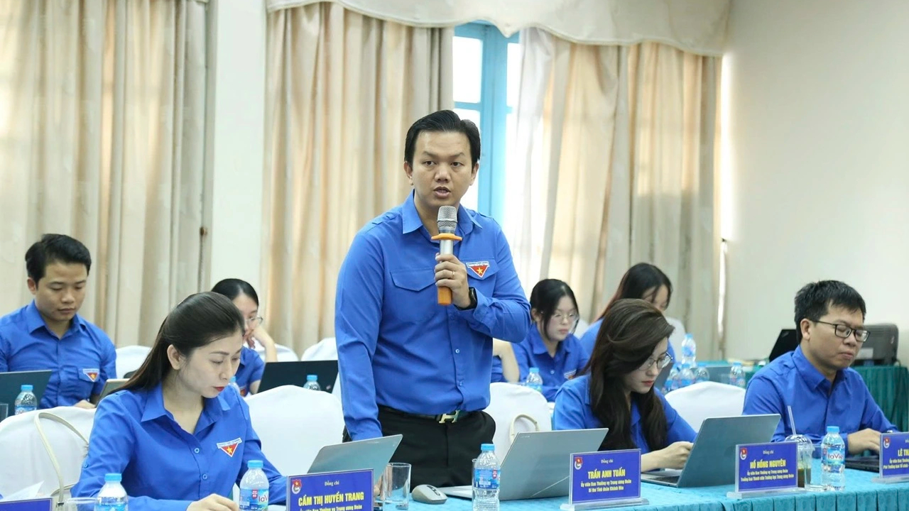 Khai mạc Hội nghị Ban thường vụ T.Ư Đoàn lần thứ 11 - Ảnh 3.