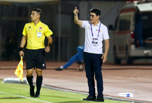 Ông Vũ Tiến Thành phủ nhận sẽ Bắc tiến: ‘Tôi thích làm việc ở HAGL’ Ông Vũ Tiến Thành phủ nhận sẽ Bắc tiến: ‘Tôi thích làm việc ở HAGL’