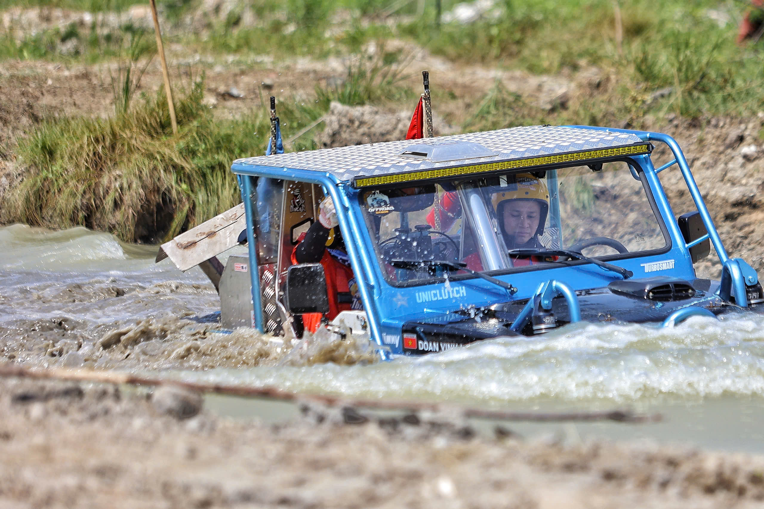 Mãn nhãn giải đua xe thể thao và địa hình tại Khánh Hòa- Ảnh 7. Mãn nhãn giải đua xe thể thao và địa hình tại Khánh Hòa- Ảnh 7.