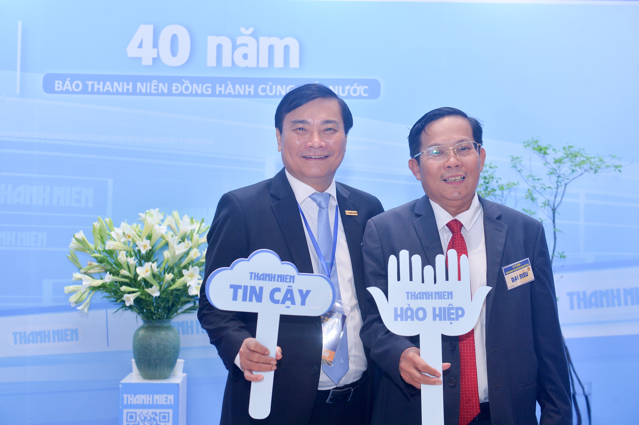 Gian trưng bày của Báo Thanh Niên đón những vị khách đặc biệt- Ảnh 19. Gian trưng bày của Báo Thanh Niên đón những vị khách đặc biệt- Ảnh 19.