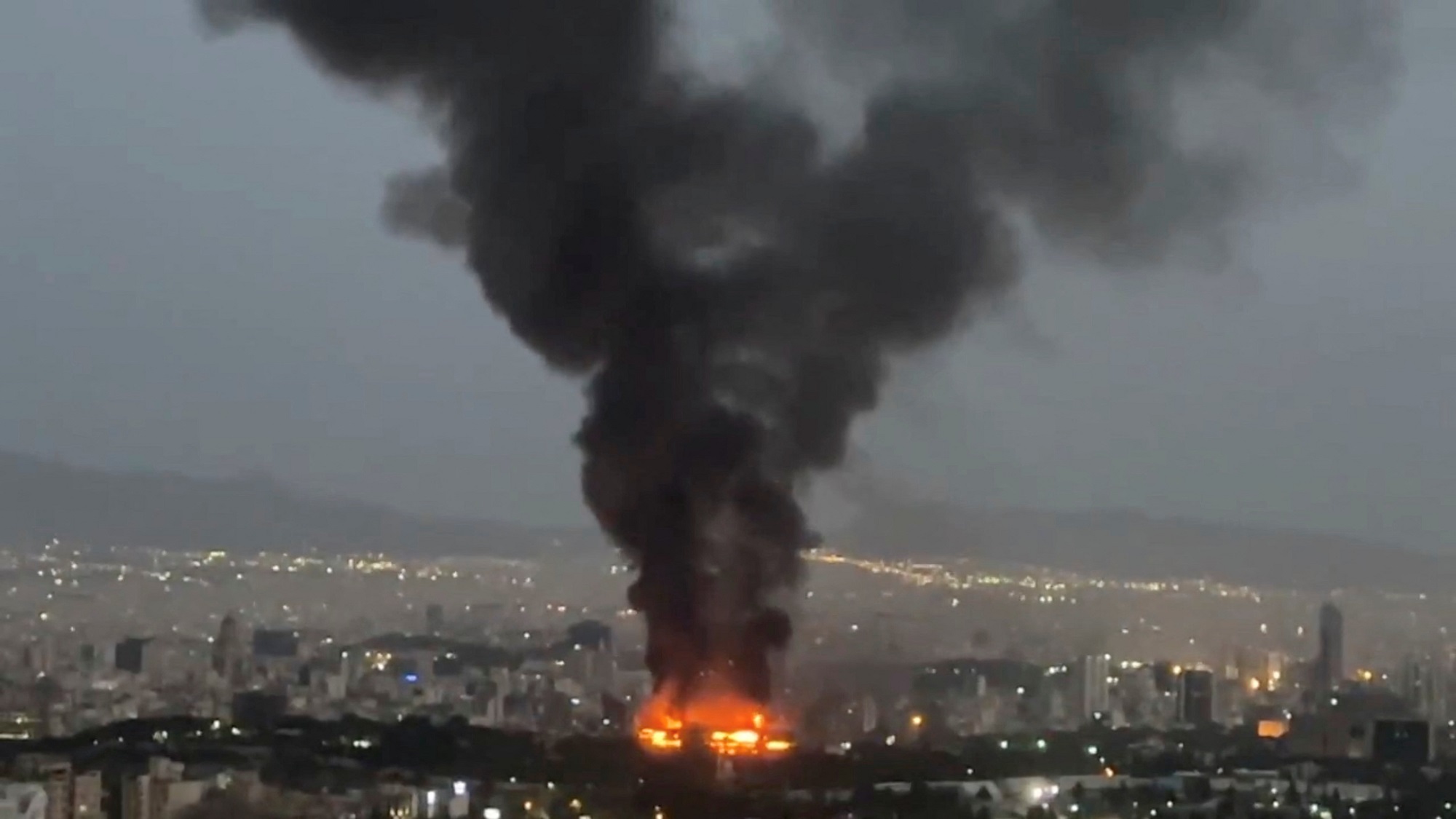 Iran quyết không đàm phán hạt nhân khi Israel còn tấn công - Ảnh 2.