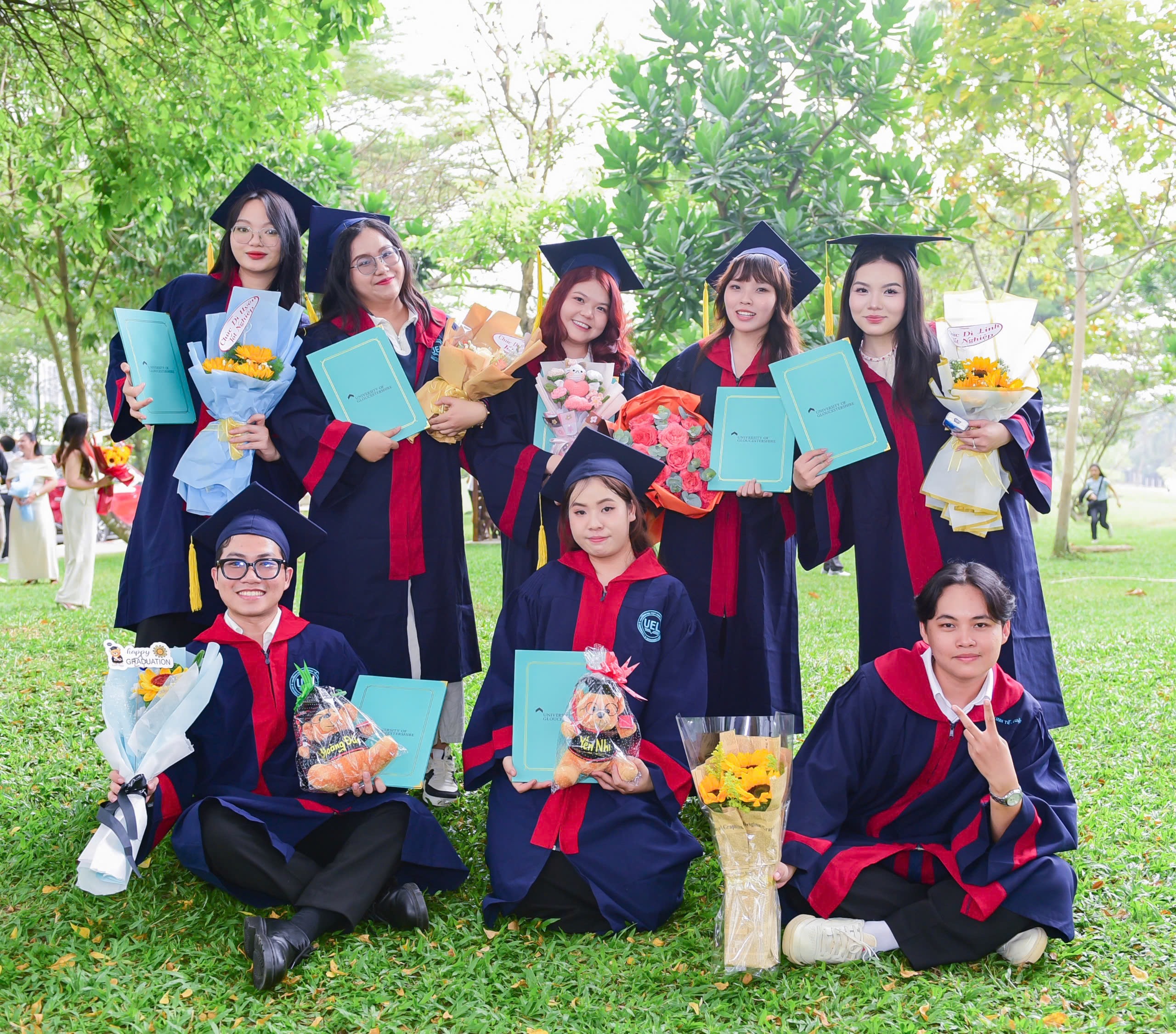 Kesempatan untuk memiliki gelar sarjana Inggris di Universitas Ekonomi dan Hukum - Foto 1. Cơ hội sở hữu bằng cử nhân Anh quốc tại Trường Đại học Kinh tế - Luật- Ảnh 1.