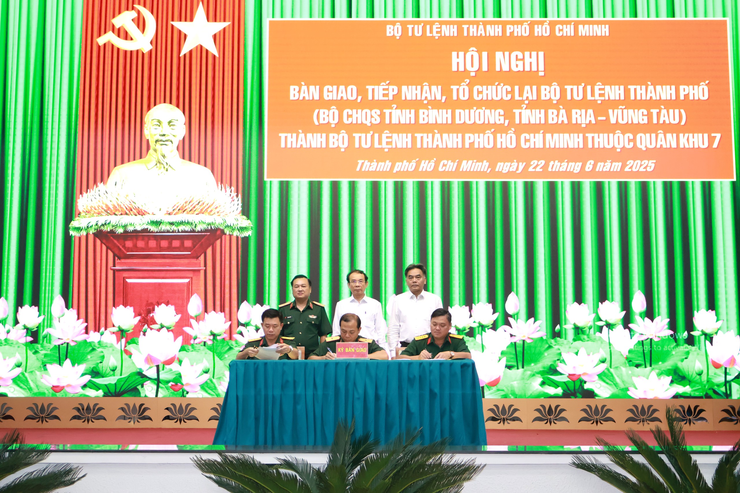 TP.HCM tiếp nhận lực lượng quân sự từ Bình Dương, Bà Rịa - Vũng Tàu- Ảnh 2.