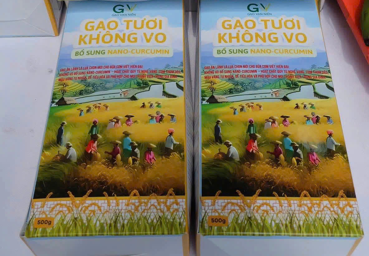 Sinh viên làm gạo không cần vo- Ảnh 2.