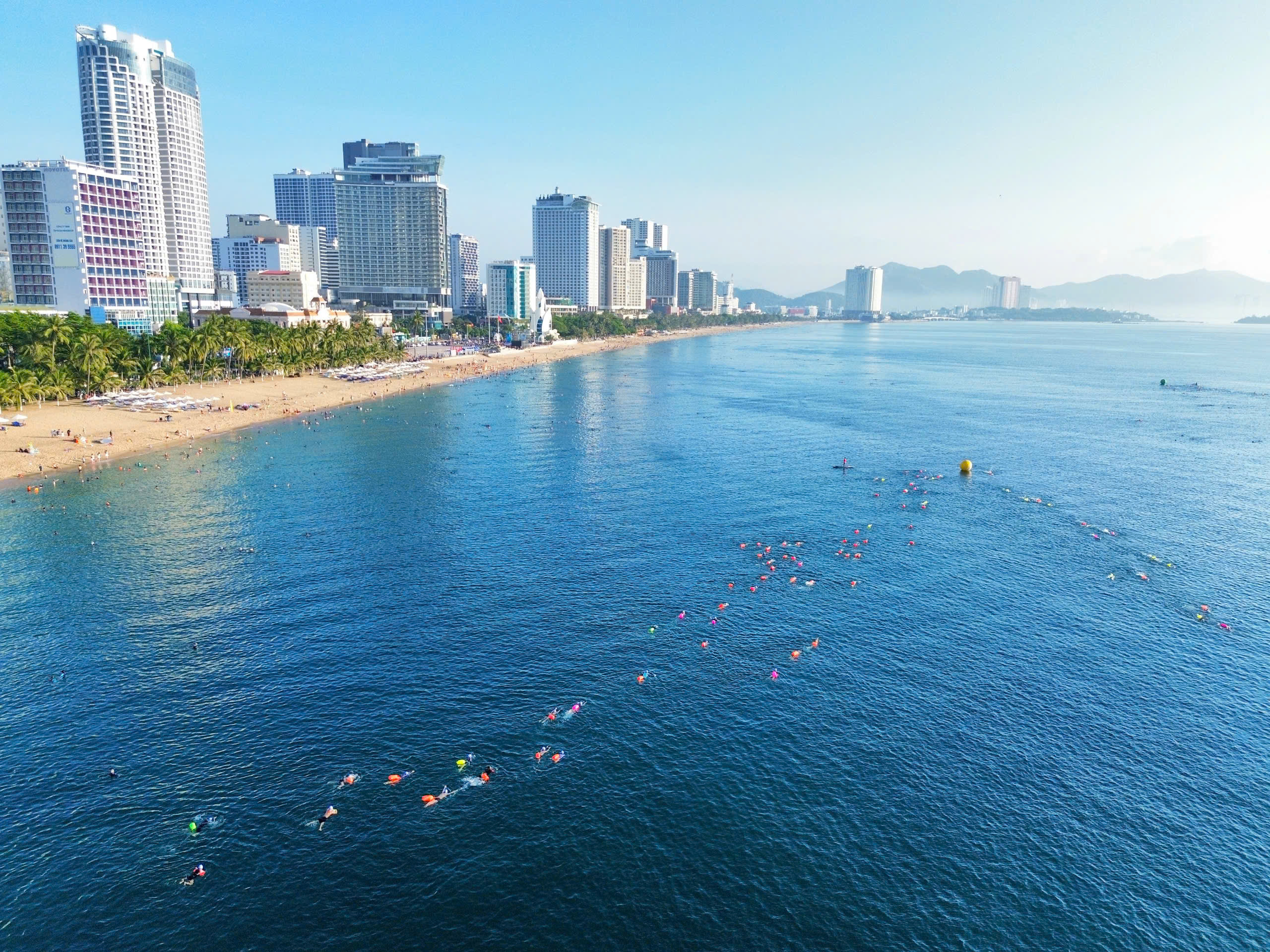 Các kình ngư chinh phục vịnh biển đẹp nhất thế giới tại SeaStar Nha Trang Bay 2025- Ảnh 14. Các kình ngư chinh phục vịnh biển đẹp nhất thế giới tại SeaStar Nha Trang Bay 2025- Ảnh 14.