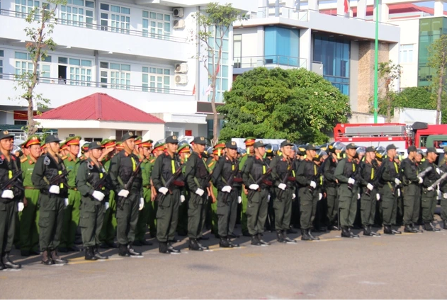 Công an tỉnh Lâm Đồng Công bố 45 Trưởng Công an xã , phường tại Bình Thuận - Ảnh 2. Công an tỉnh Lâm Đồng Công bố 45 Trưởng Công an xã , phường tại Bình Thuận - Ảnh 2.