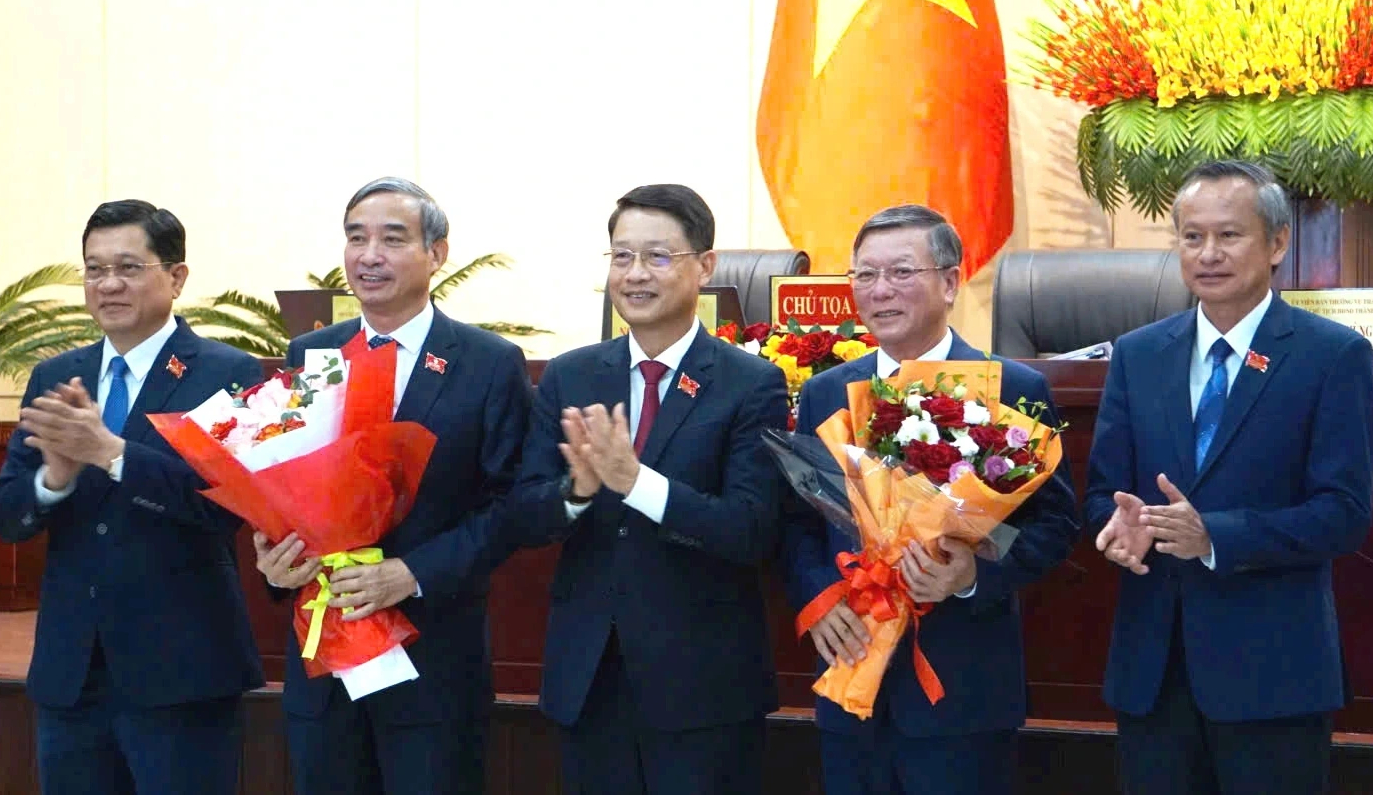 Chủ tịch UBND TP.Đà Nẵng Lê Trung Chinh nghỉ hưu trước 6 tuổi - Ảnh 1.