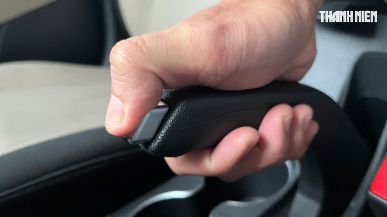 Vì sao không nên kéo phanh tay ô tô ngay sau khi rửa xe?- Ảnh 2. Vì sao không nên kéo phanh tay ô tô ngay sau khi rửa xe?- Ảnh 2.