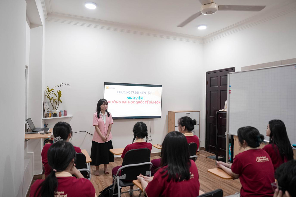 Vì sao ngành Tâm lý học SIU thu hút gen Z? - Ảnh 1. Vì sao ngành Tâm lý học SIU thu hút gen Z? - Ảnh 1.