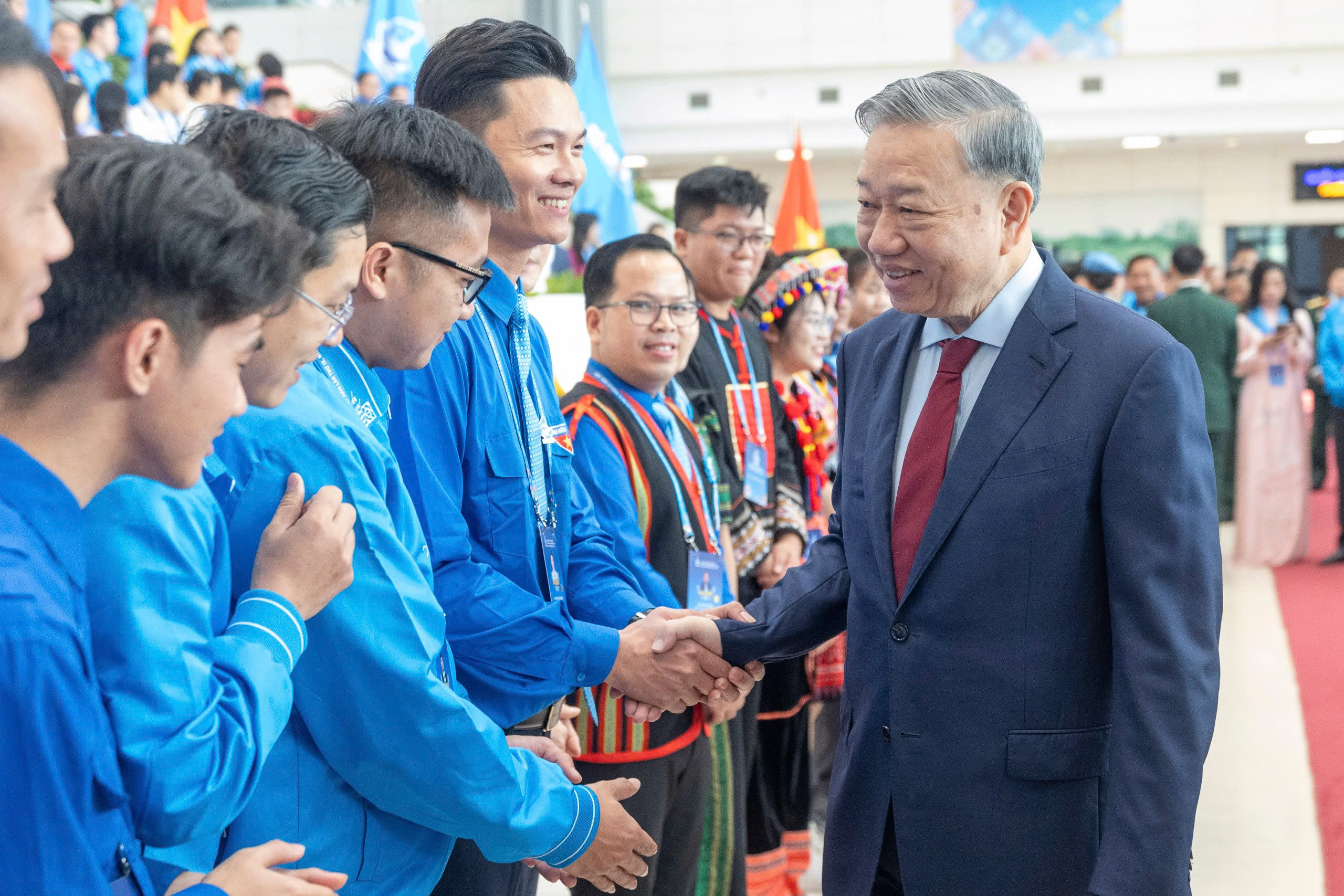 Bộ Chính trị kết luận về tăng cường lãnh đạo đối với công tác thanh niên - Ảnh 2.