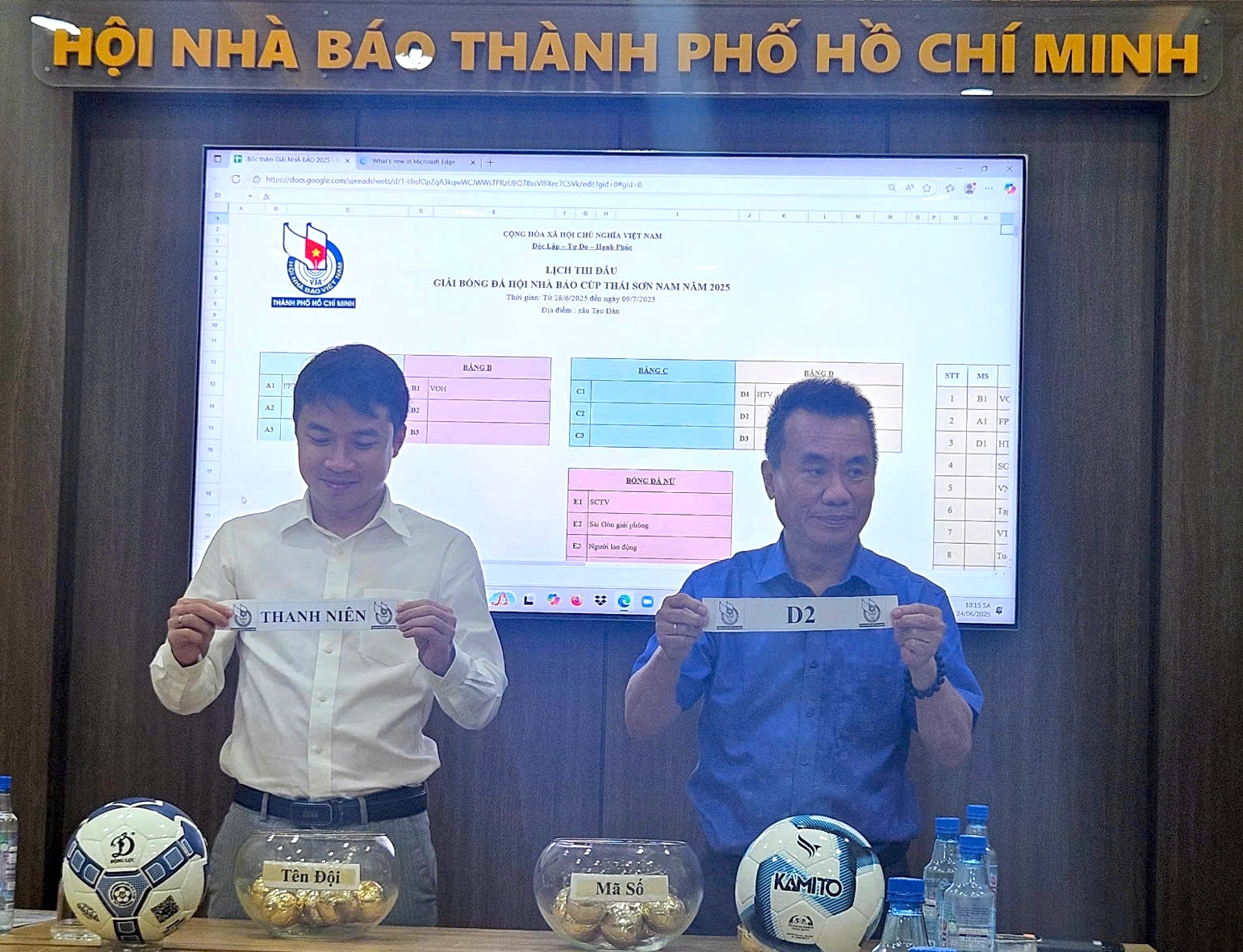 Giải bóng đá Hội Nhà báo TP.HCM 2025: Quyết phân thắng bại, không chấp nhận hòa! Giải bóng đá Hội Nhà báo TP.HCM 2025: Quyết phân thắng bại, không chấp nhận hòa!