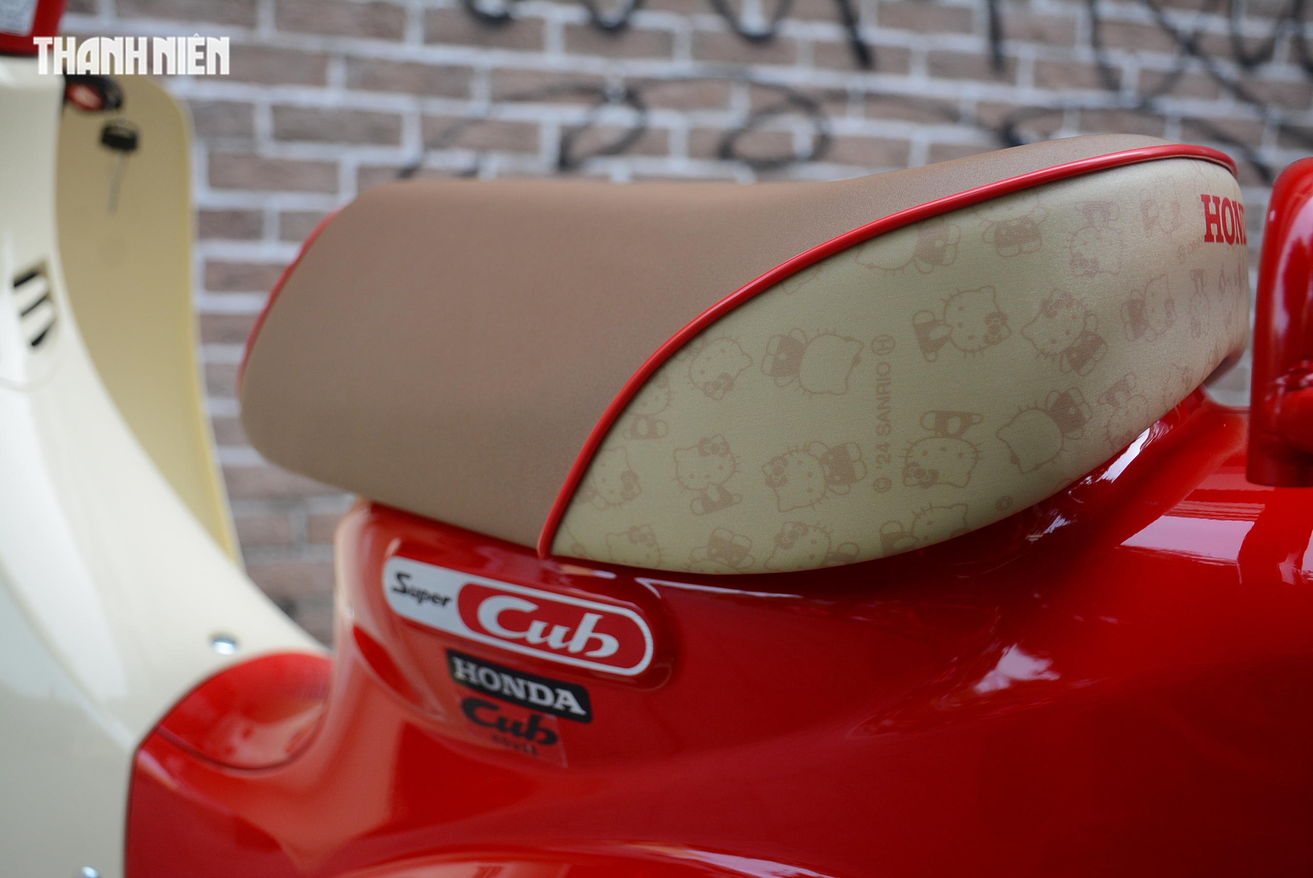 Honda Super Cub Hello Kitty bản giới hạn về Việt Nam, chỉ có khoảng 40 chiếc - Ảnh 5.