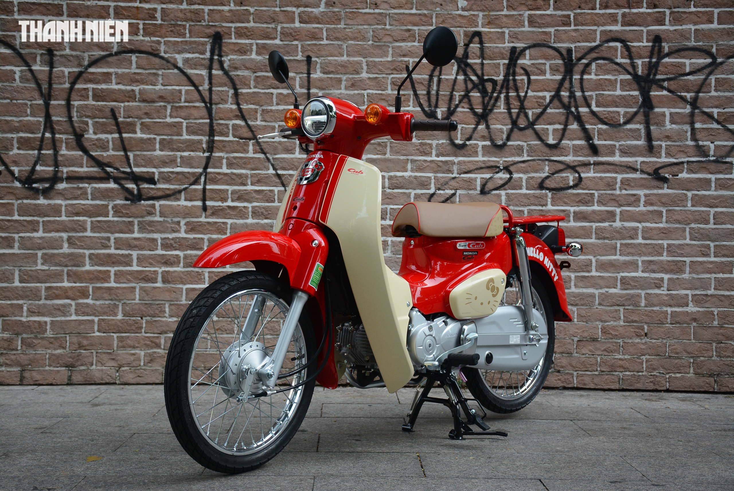 Honda Super Cub Hello Kitty bản giới hạn về Việt Nam 40 xe Honda Super Cub Hello Kitty bản giới hạn về Việt Nam 40 xe