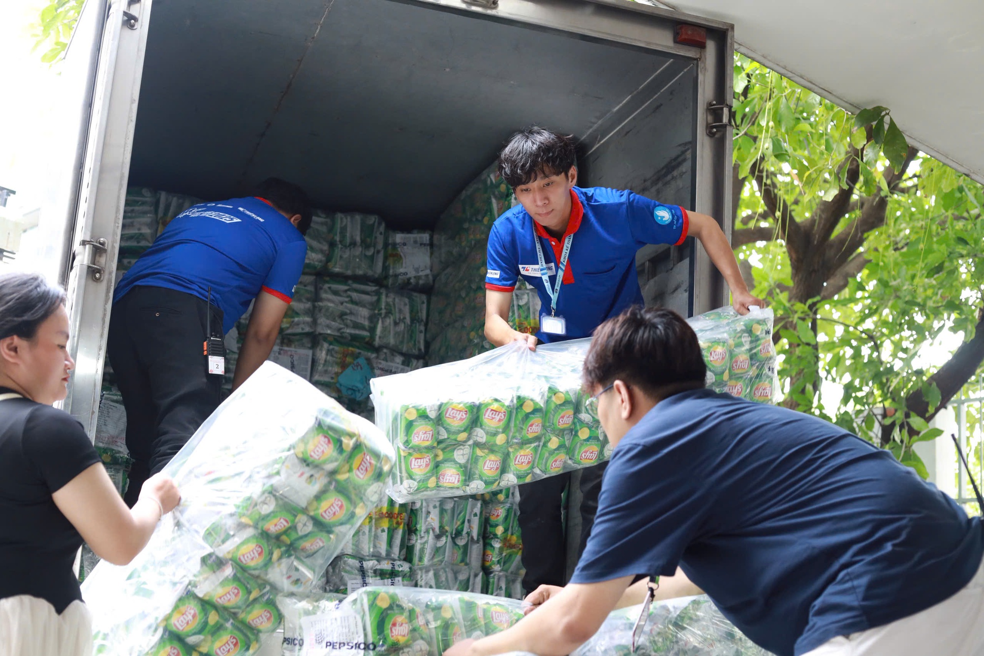 Đa dạng các nguồn vật phẩm tiếp sức thí sinh Đa dạng các nguồn vật phẩm tiếp sức thí sinh