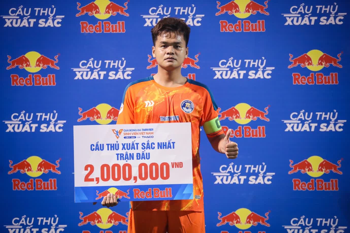 Club universitaire Van Hien : Du sport étudiant aux records professionnels sur le terrain - Photo 2. CLB ĐH Văn Hiến: Từ thể thao sinh viên đến kỷ lục sân chơi chuyên nghiệp- Ảnh 2.